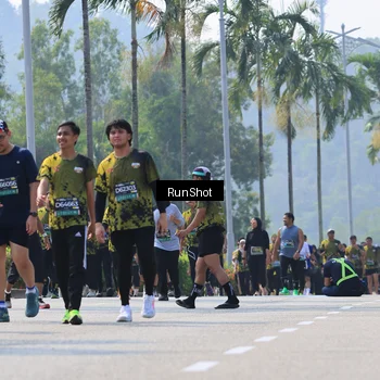 Runner Photo 7054182