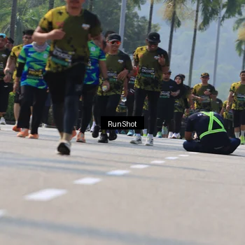 Runner Photo 7054186