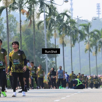 Runner Photo 7054189