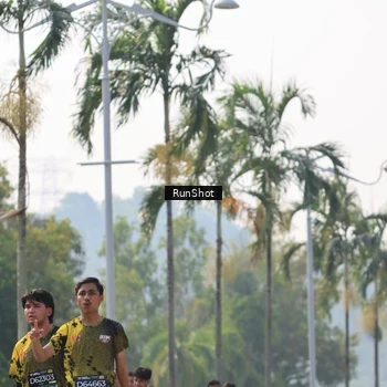 Runner Photo 7054219