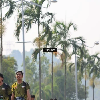 Runner Photo 7054222