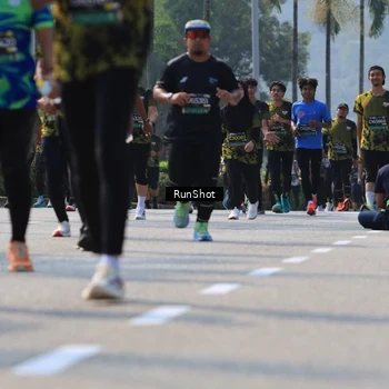 Runner Photo 7054240