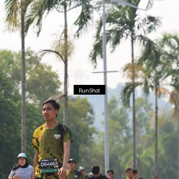 Runner Photo 7054256