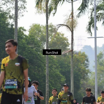 Runner Photo 7054273