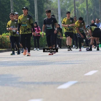 Runner Photo 7054276