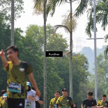 Runner Photo 7054278