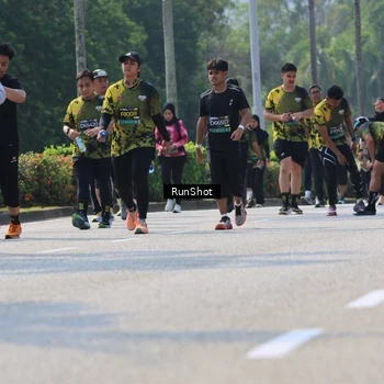 Runner Photo 7054279