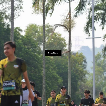 Runner Photo 7054280