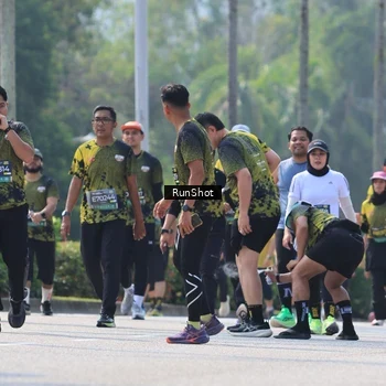 Runner Photo 7054285