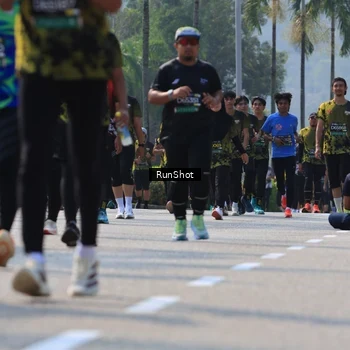 Runner Photo 7054288