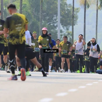Runner Photo 7054304