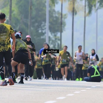 Runner Photo 7054305