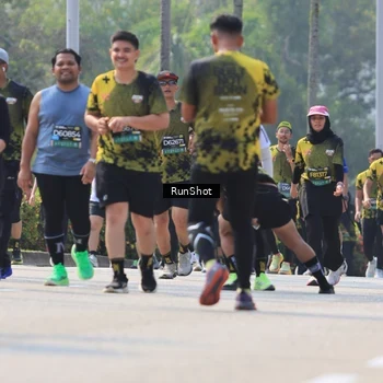 Runner Photo 7054313