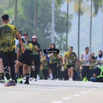 Runner Photo 7054314