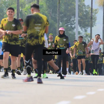 Runner Photo 7054327