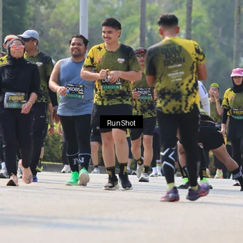 Runner Photo 7054328