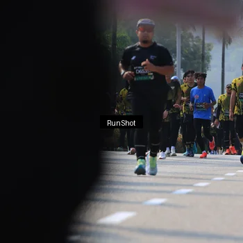 Runner Photo 7054329