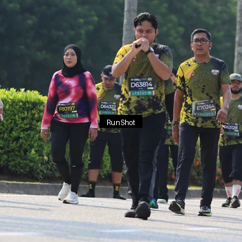 Runner Photo 7054331
