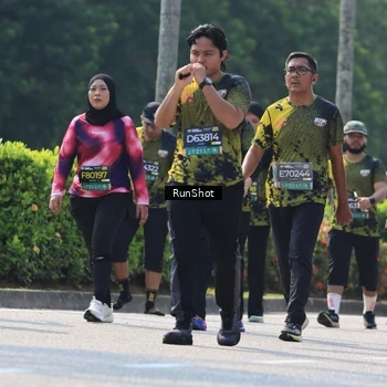 Runner Photo 7054356