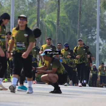 Runner Photo 7054438
