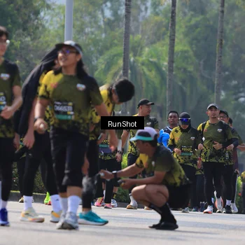 Runner Photo 7054445