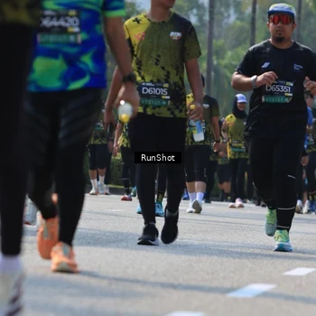 Runner Photo 7054464