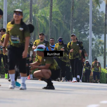 Runner Photo 7054475