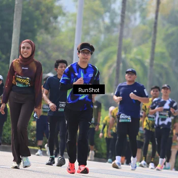 Runner Photo 7054500