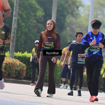 Runner Photo 7054505