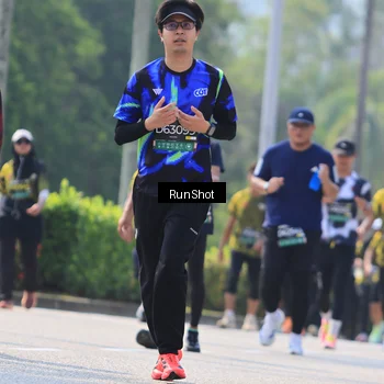 Runner Photo 7054510