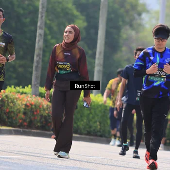 Runner Photo 7054515