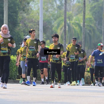 Runner Photo 7054531