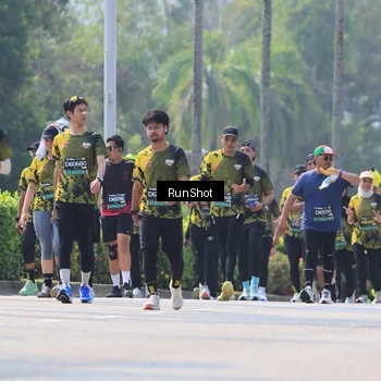 Runner Photo 7054535