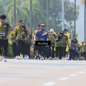 Runner Photo 7054538