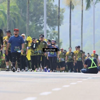 Runner Photo 7054545
