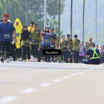Runner Photo 7054550