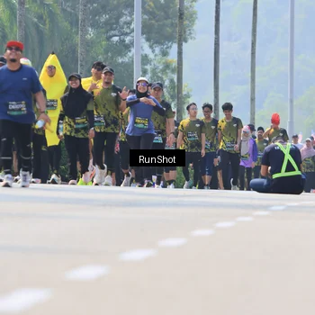 Runner Photo 7054551