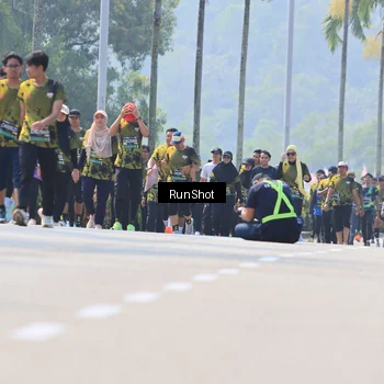 Runner Photo 7054599
