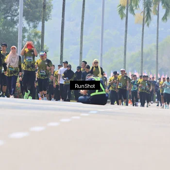 Runner Photo 7054605