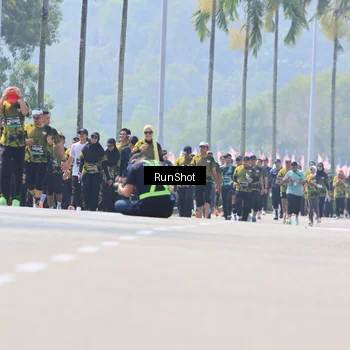 Runner Photo 7054607
