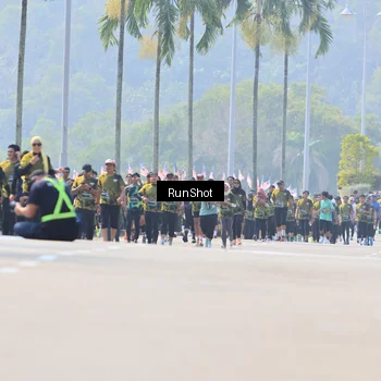 Runner Photo 7054610