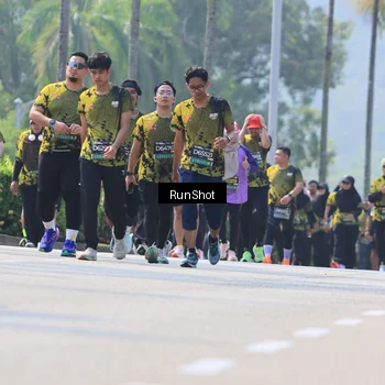 Runner Photo 7054618