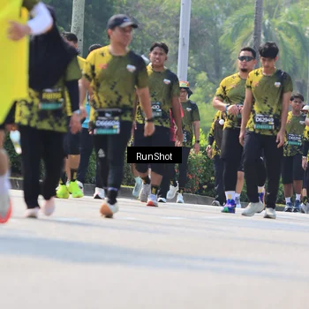 Runner Photo 7054620