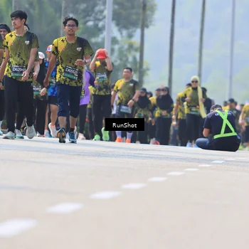 Runner Photo 7054659
