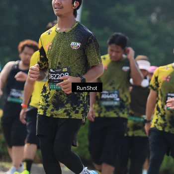 Runner Photo 7054673