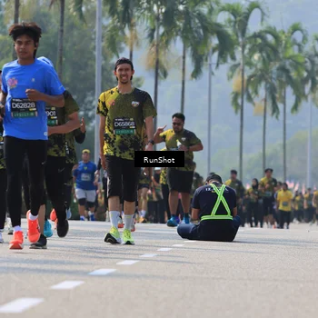 Runner Photo 7054748