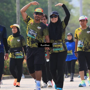Runner Photo 7054749