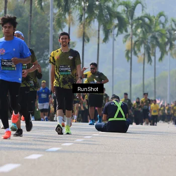 Runner Photo 7054752