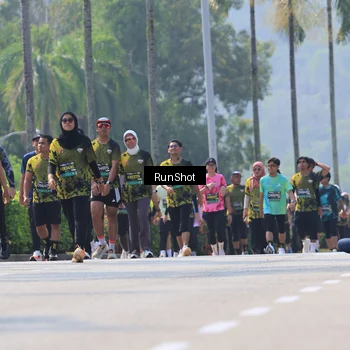 Runner Photo 7054755