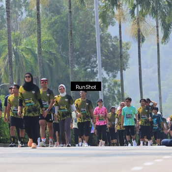 Runner Photo 7054759